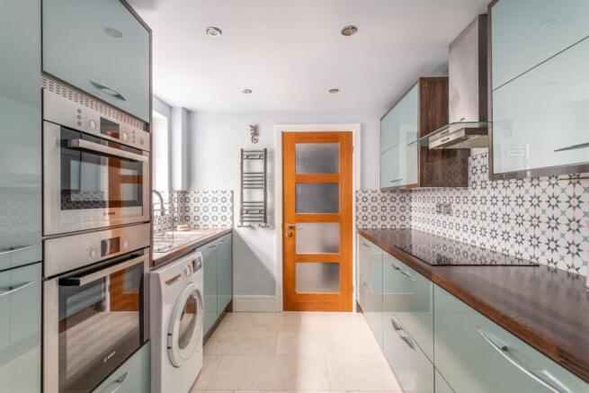 kitchen (1).jpg