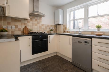 3 bed End of Terrace for sale Image 4