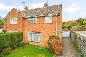 43, Tritton Fields, Kennington TN24 9HE