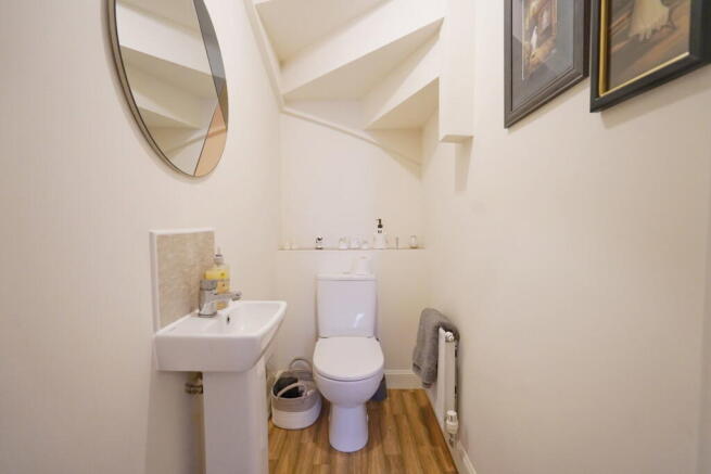 3 bed Semi-Detached for sale Image 11