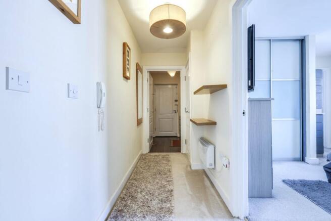 2 bed Flat for sale Image 9