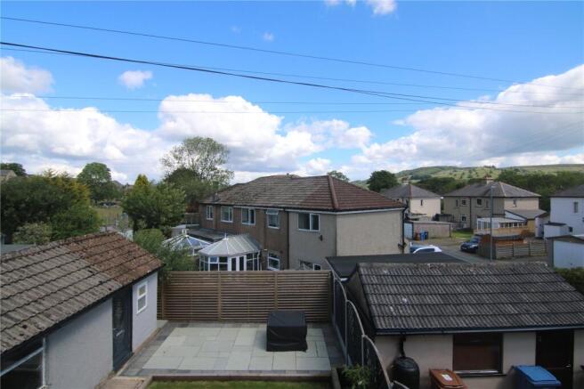 3 bed Semi-Detached for sale Image 9