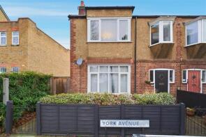 14, York Mansions, York Avenue, London W7 3HT