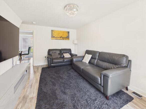 3 bed Detached for sale Image 6