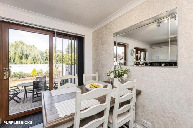 3 bed Semi-Detached for sale Image 11