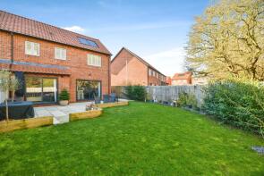 28, Henley Drive, Stockton-on-tees TS21 3FQ
