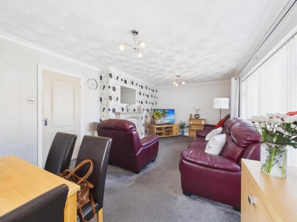2 bed Detached Bungalow for sale Image 4