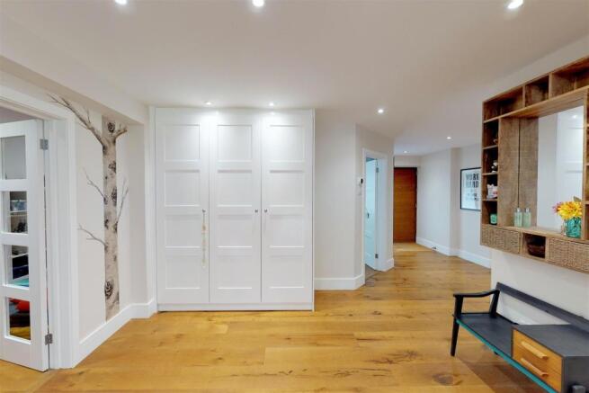 Hallway.jpg