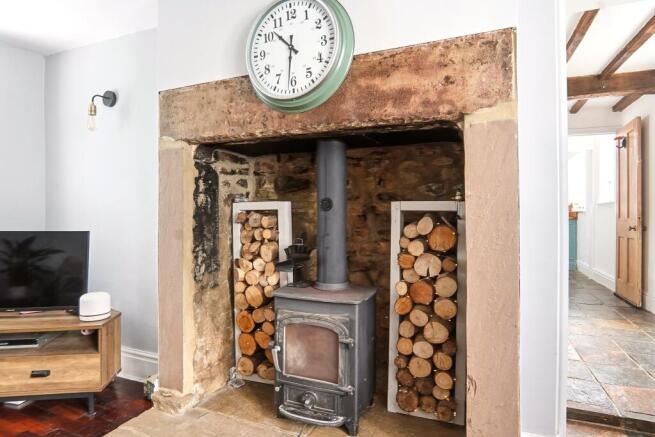 2 bed Semi-Detached for sale Image 10