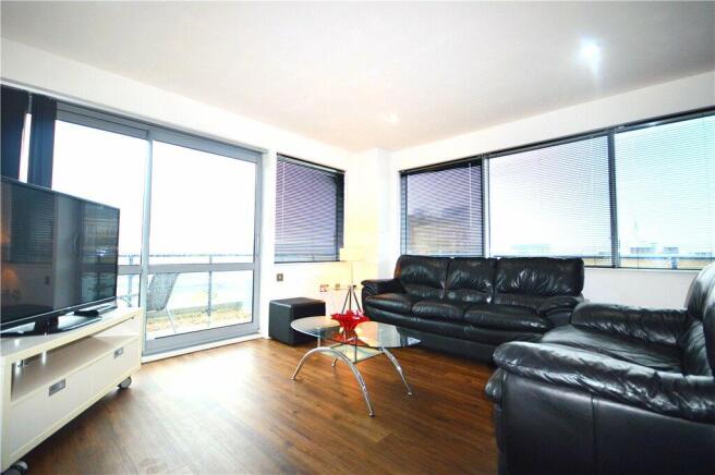 2 bed Apartment for sale Image 4