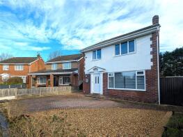 21, Fell View, Southport PR9 8JX