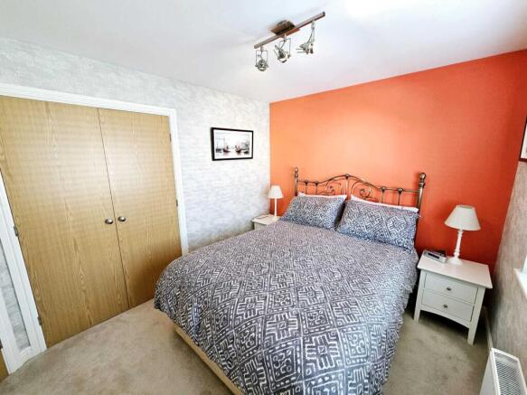 3 bed Semi-Detached for sale Image 12