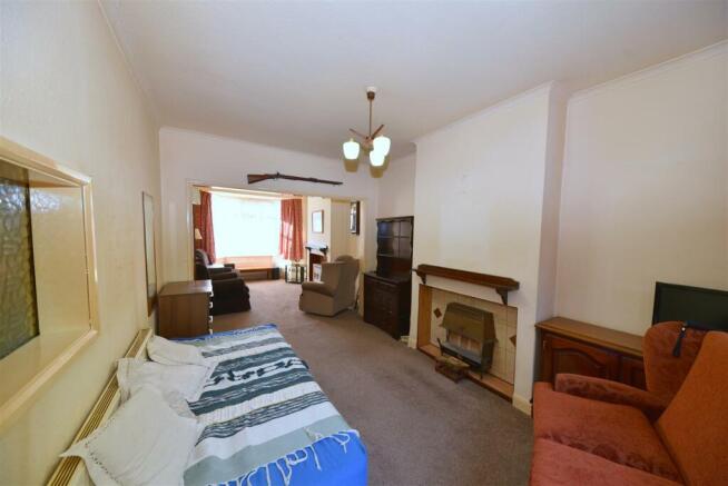 harborne park rd 326 - rear reception 01.JPG