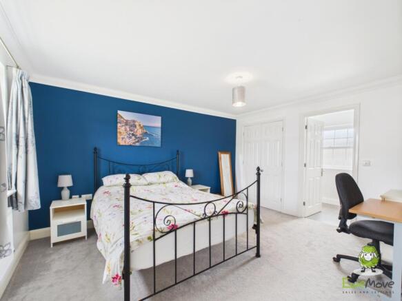 EweMove Basingstoke Estate Agents 17 Gaiger Avenue