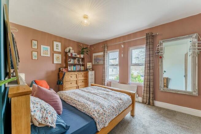 3 bed Semi-Detached for sale Image 12