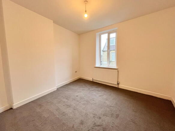 3 bed End of Terrace to rent Image 6
