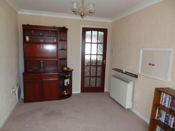 DINING ROOM / BEDROO