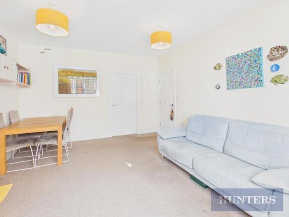 2 bed Apartment for sale Image 7