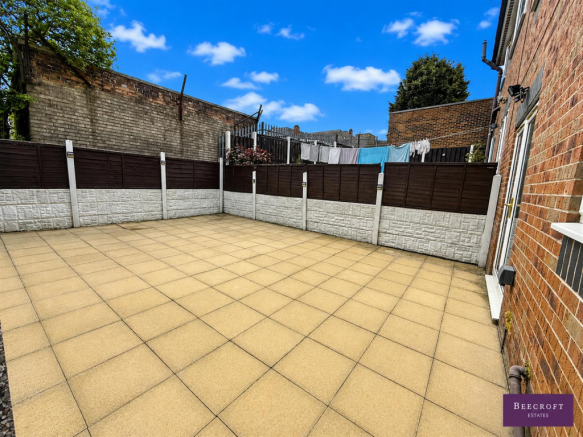 3 bed Semi-Detached for sale Image 12