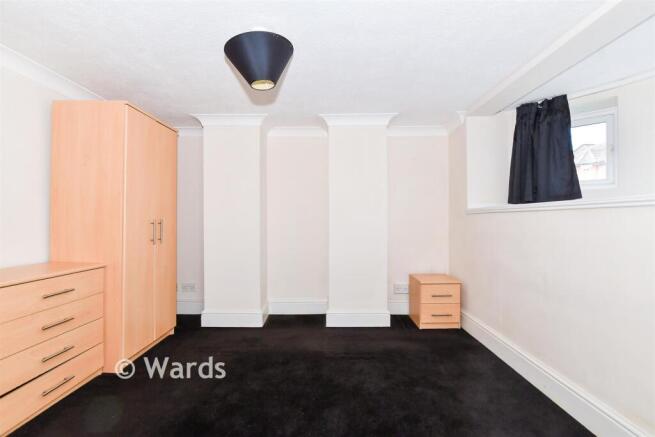 1-bed flat on Old Tovil Road, Maidstone, Kent, £120,000