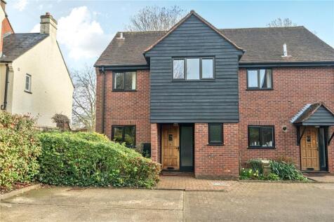 West Mead, The Hart, Farnham, Surrey, GU9