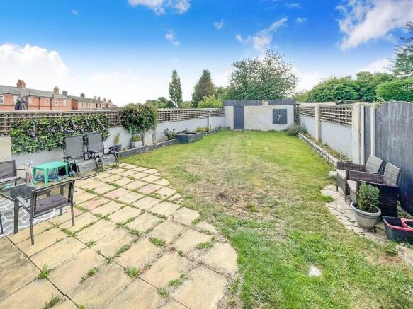 3 bed Semi-Detached for sale Image 11