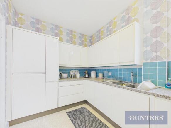 3 bed Apartment for sale Image 9