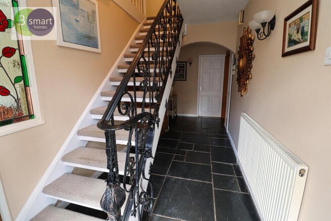 4 bed Detached Bungalow for sale Image 12