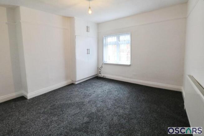 2 bed Terraced to rent Image 4