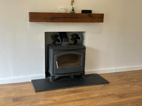 5 bed Detached to rent Image 5