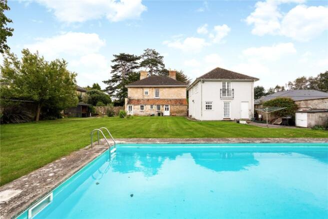 Garden & Pool