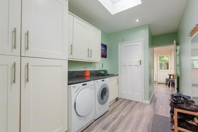 Anglesey Court Road -09.jpg