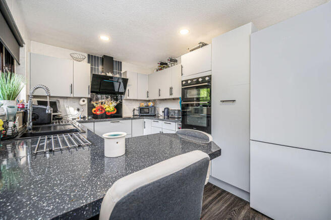 Breakfasting Kitchen