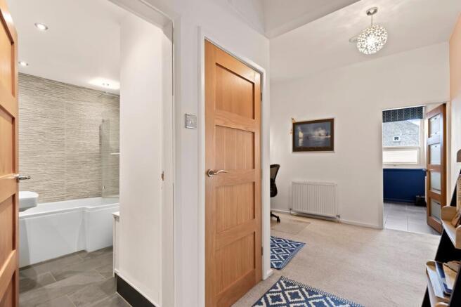 2 bed Flat for sale Image 10