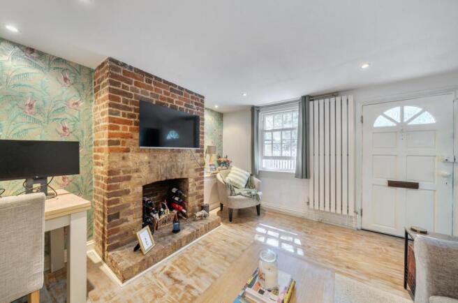 Davidson Frost-Wellings, DFW, Holmes Cottages, Let
