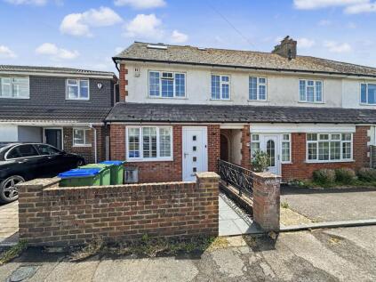 Broomfield Avenue, Telscombe Cliffs, BN10 7AL