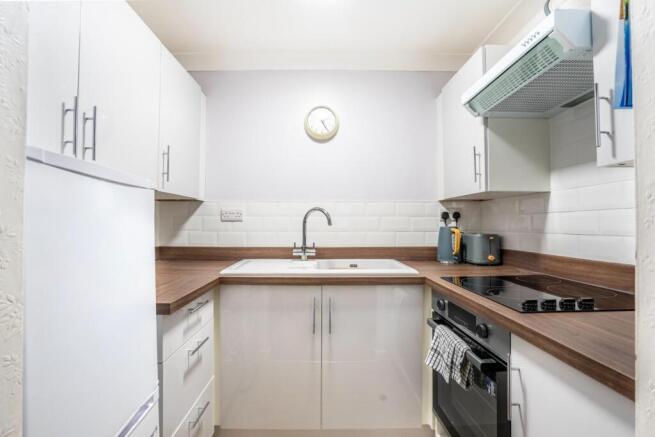 1 bed Retirement Property for sale Image 7
