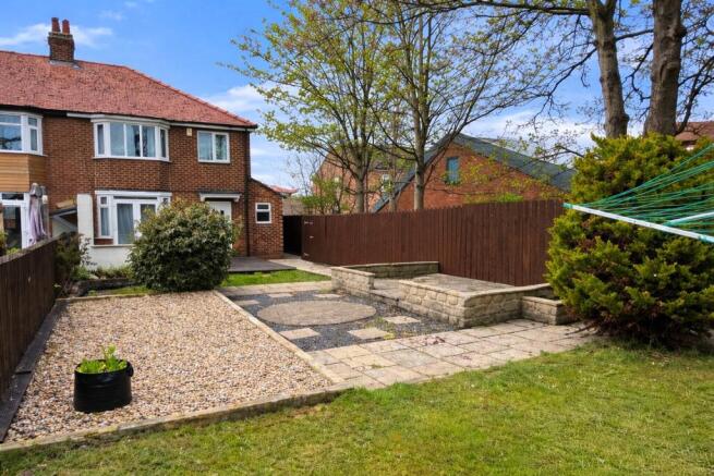 3 bed Semi-Detached for sale Image 8