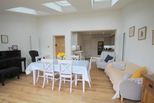 Dining room.JPG