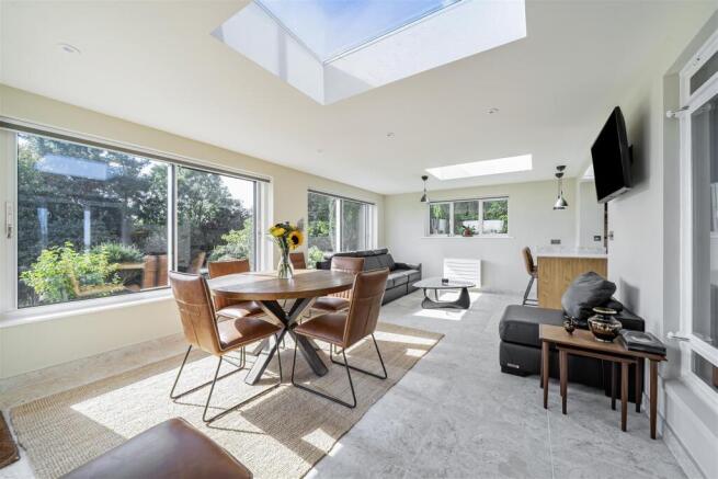 Garden Room / Breakfast Room