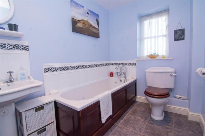 HOUSE BATHROOM