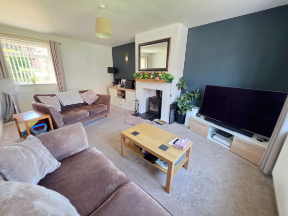 3 bed Semi-Detached for sale Image 4