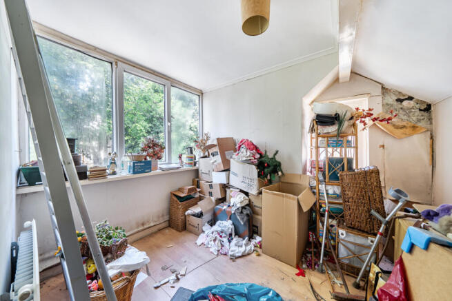 4 bed Terraced for sale Image 10