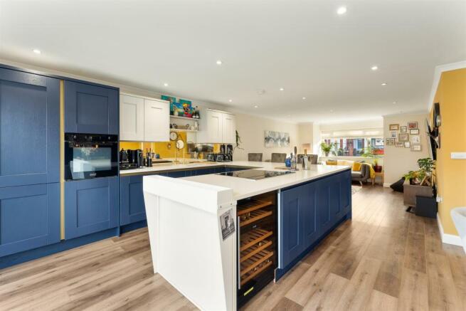 Open Plan Lounge & Kitchen Diner