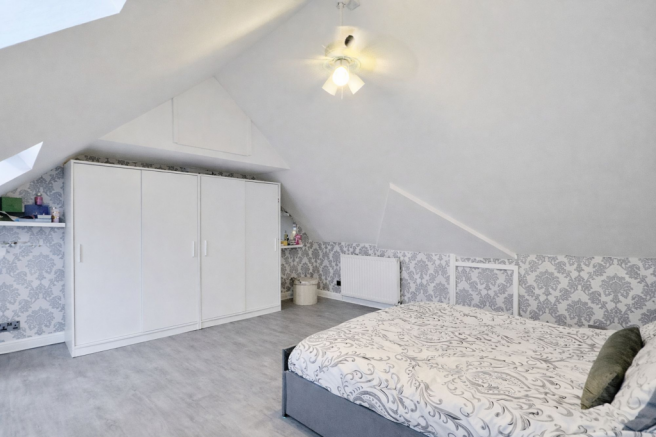 3 bed Duplex for sale Image 11