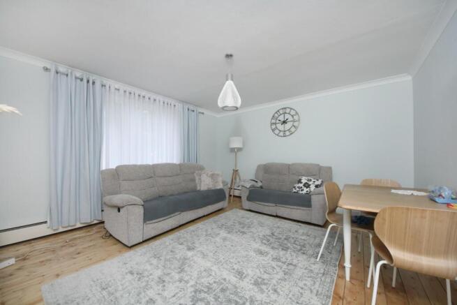 Gv- 1 Glebe Court (3).jpg