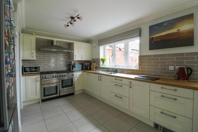 Oak Drive, Aldringham photo 4