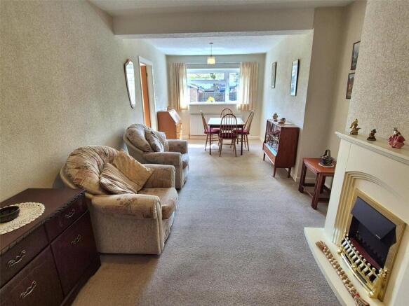 Sitting/Dining Room