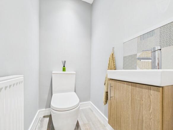 3 bed Semi-Detached for sale Image 12