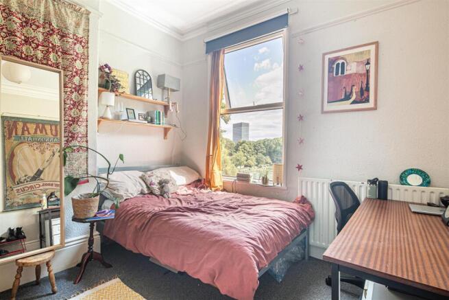 6 bed Terraced for sale Image 6